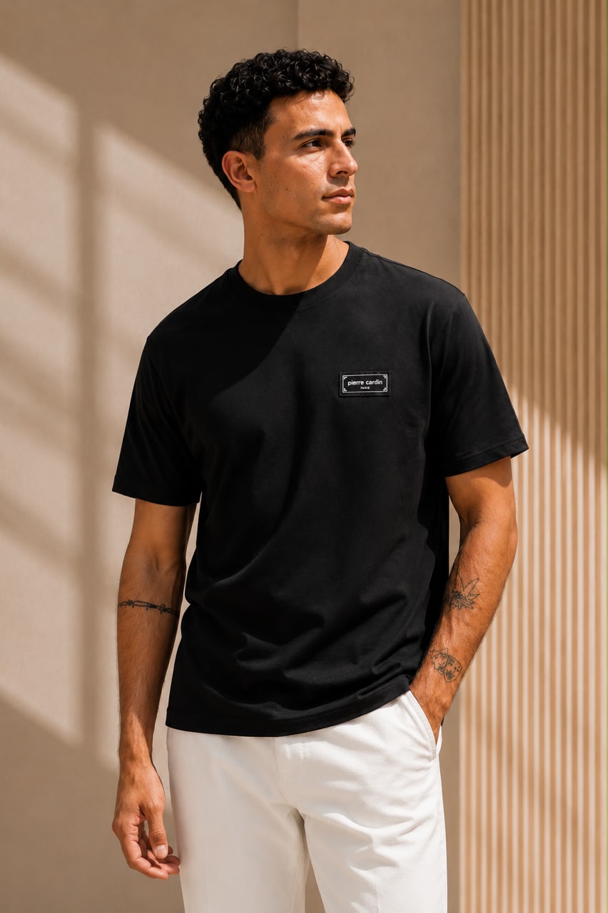 Basic T-Shirt