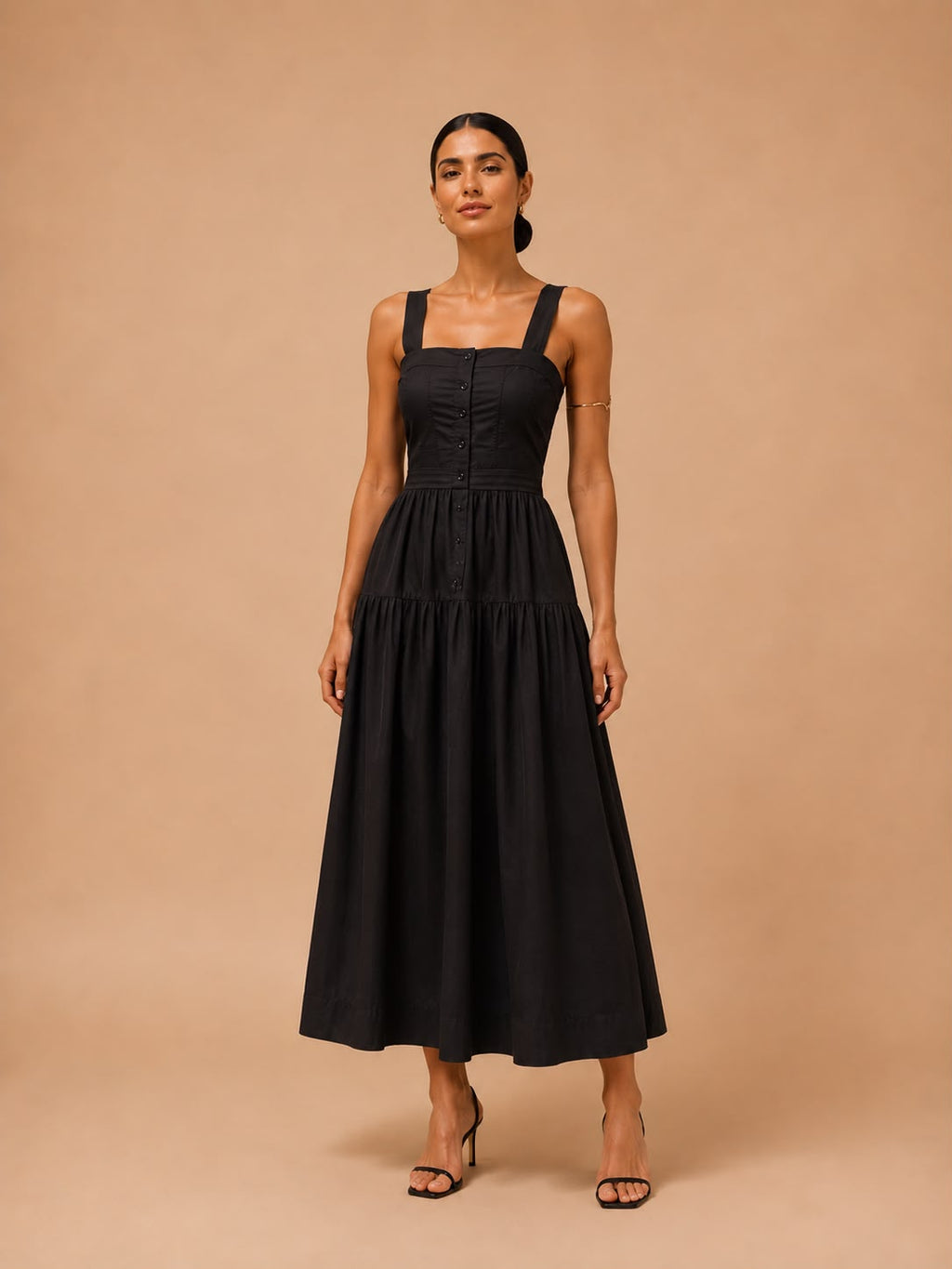 black sleeveless dress